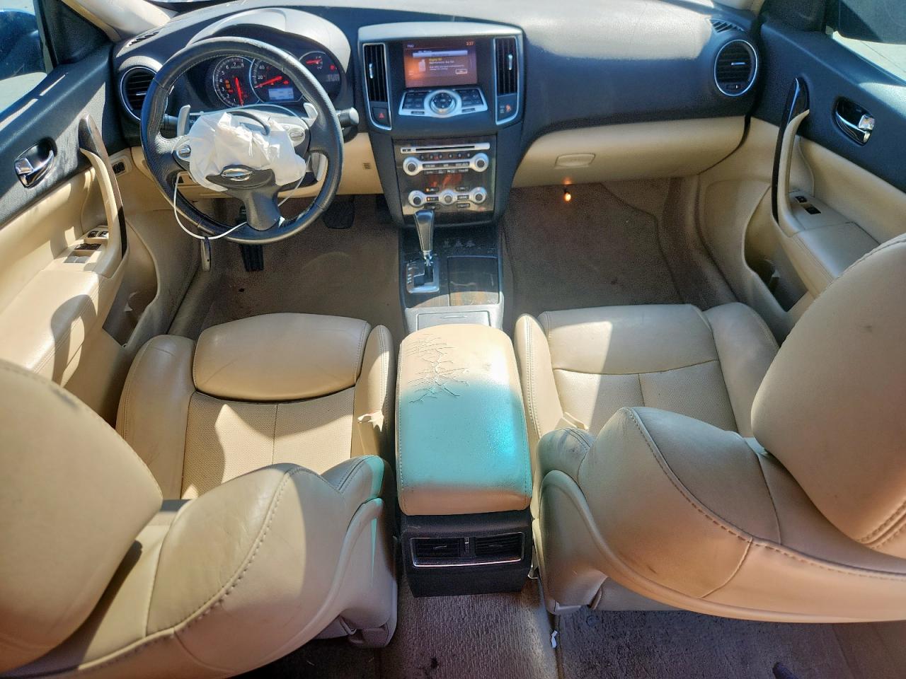 Nissan Maxima S Image 12