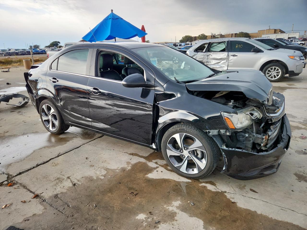 Chevrolet Sonic Premier Image 4