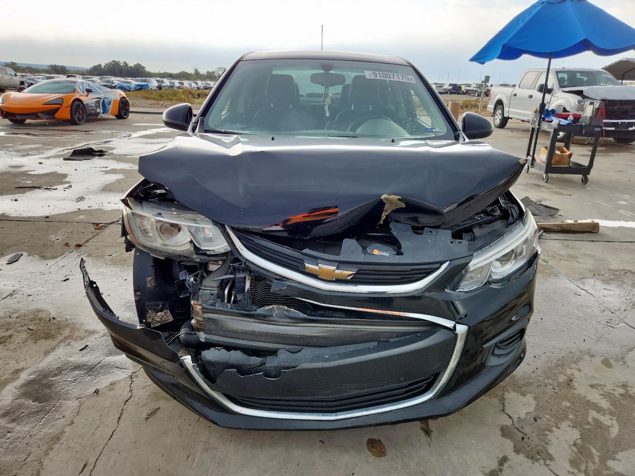 Chevrolet Sonic Premier Image 3