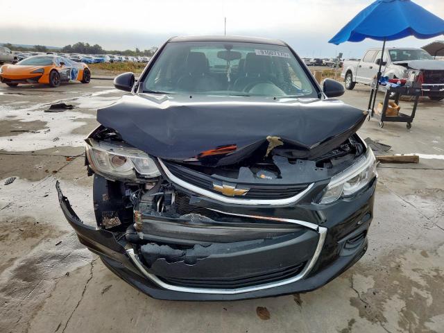 Chevrolet Sonic Premier Image 3