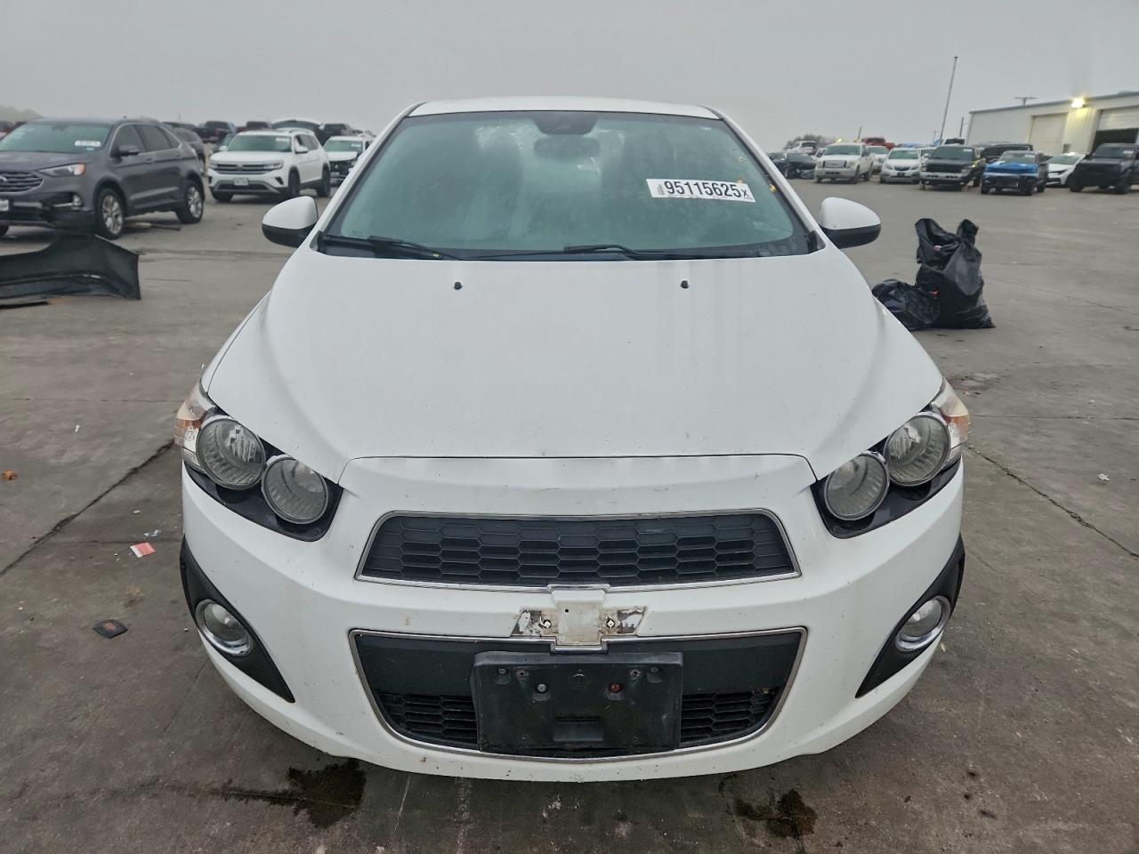 Chevrolet Sonic Ltz Image 3