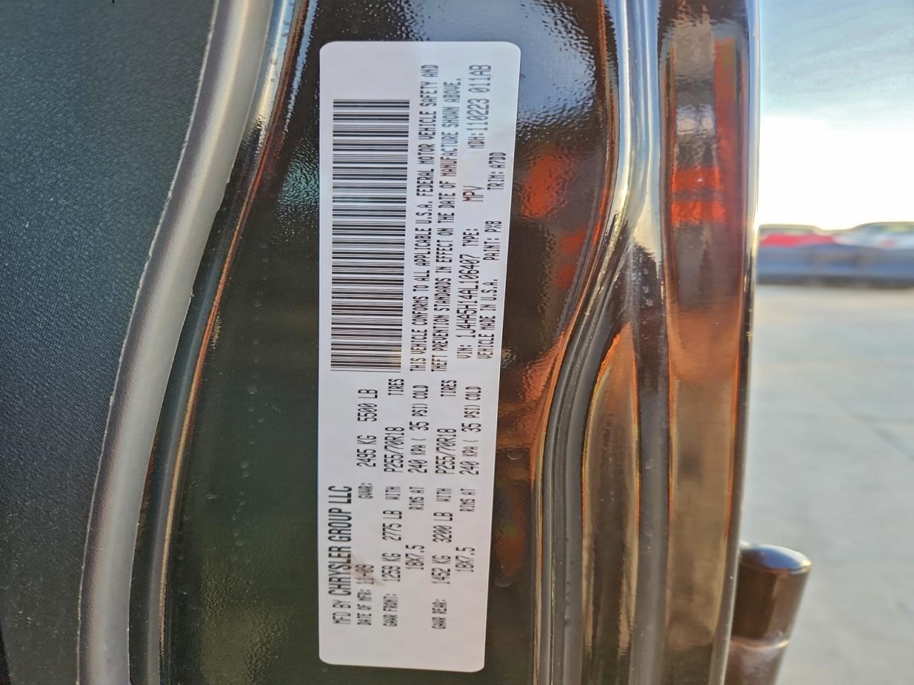 Jeep Wrangler Sahara Image 11