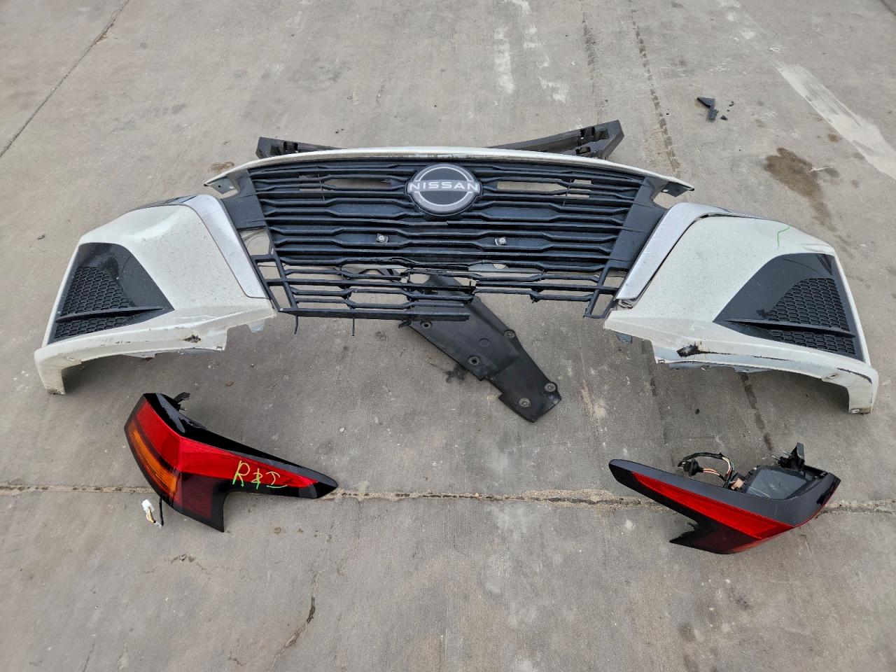 Nissan Altima S Image 13