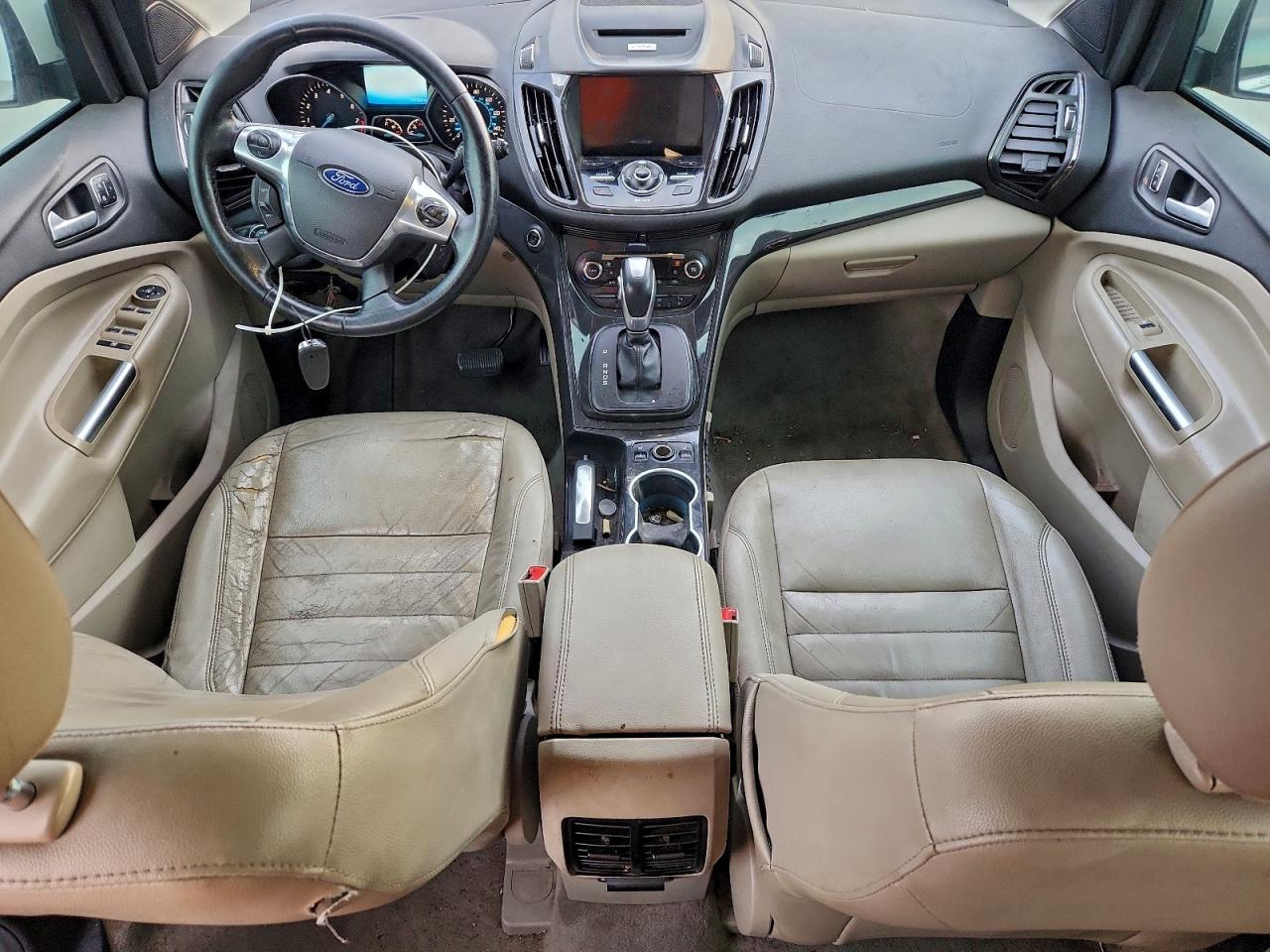 Ford Escape Titanium Image 6