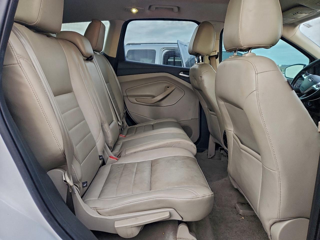 Ford Escape Titanium Image 9