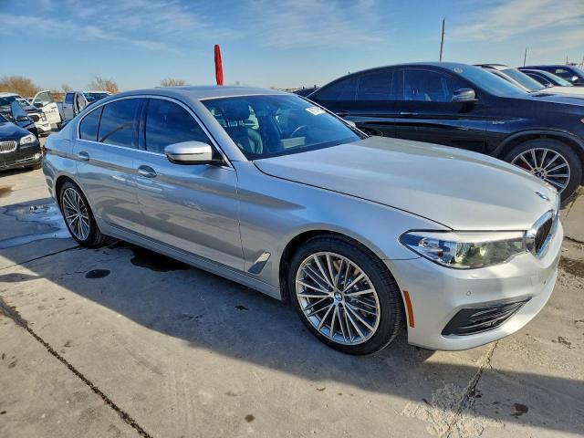 BMW 5 Series I Image 2