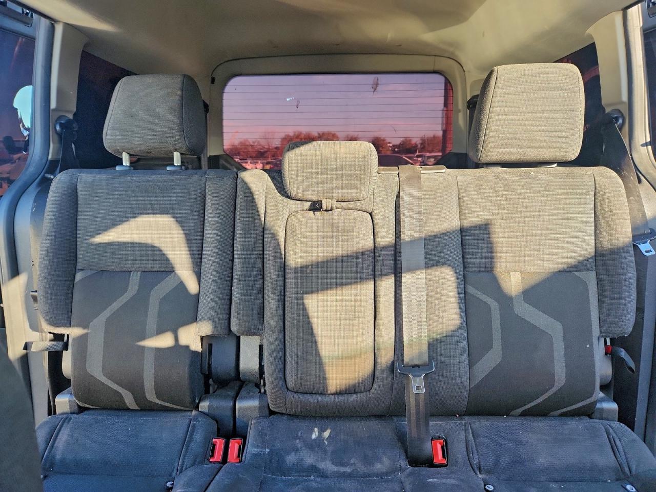 Ford Transit Xlt Image 9