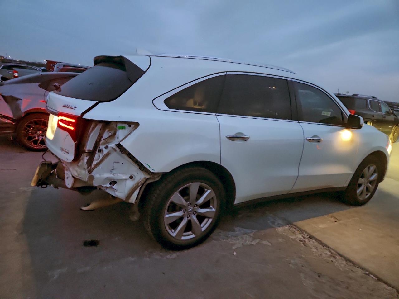 Acura MDX Advance Image 2