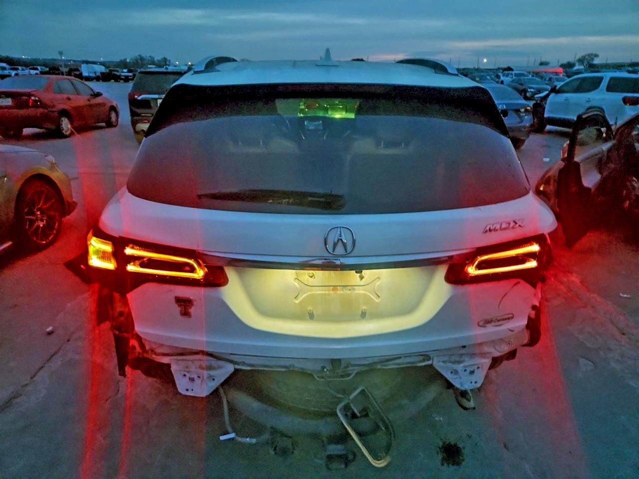 Acura MDX Advance Image 5