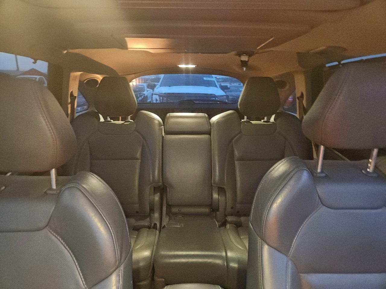 Acura MDX Advance Image 14