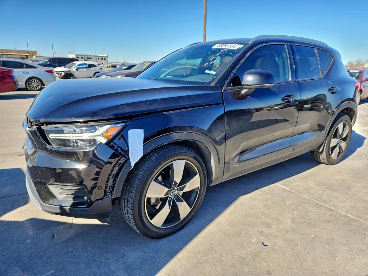 Volvo XC40 T5 Momentum Image 1