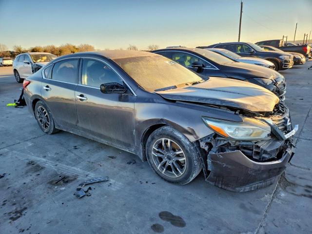 Nissan Altima 2.5 Image 11