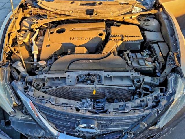 Nissan Altima 2.5 Image 4