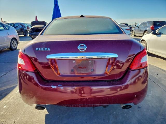 Nissan Maxima S Image 6