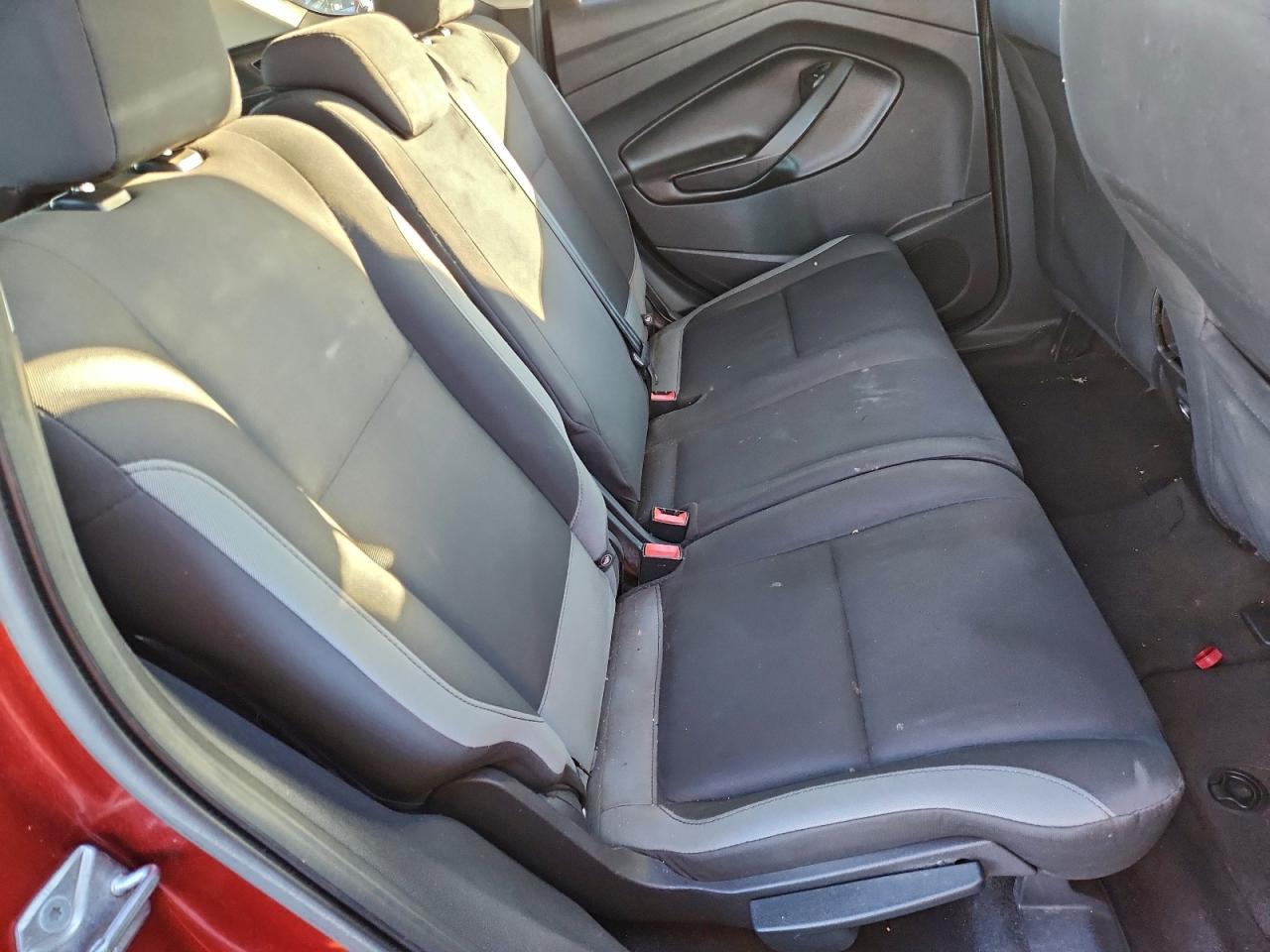 Ford Escape S Image 7