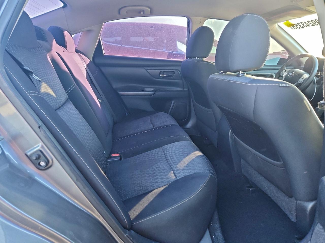 Nissan Altima 2.5 Image 8