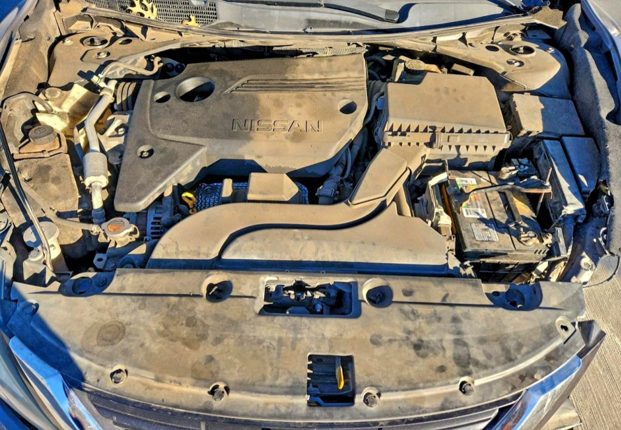 Nissan Altima 2.5 Image 6