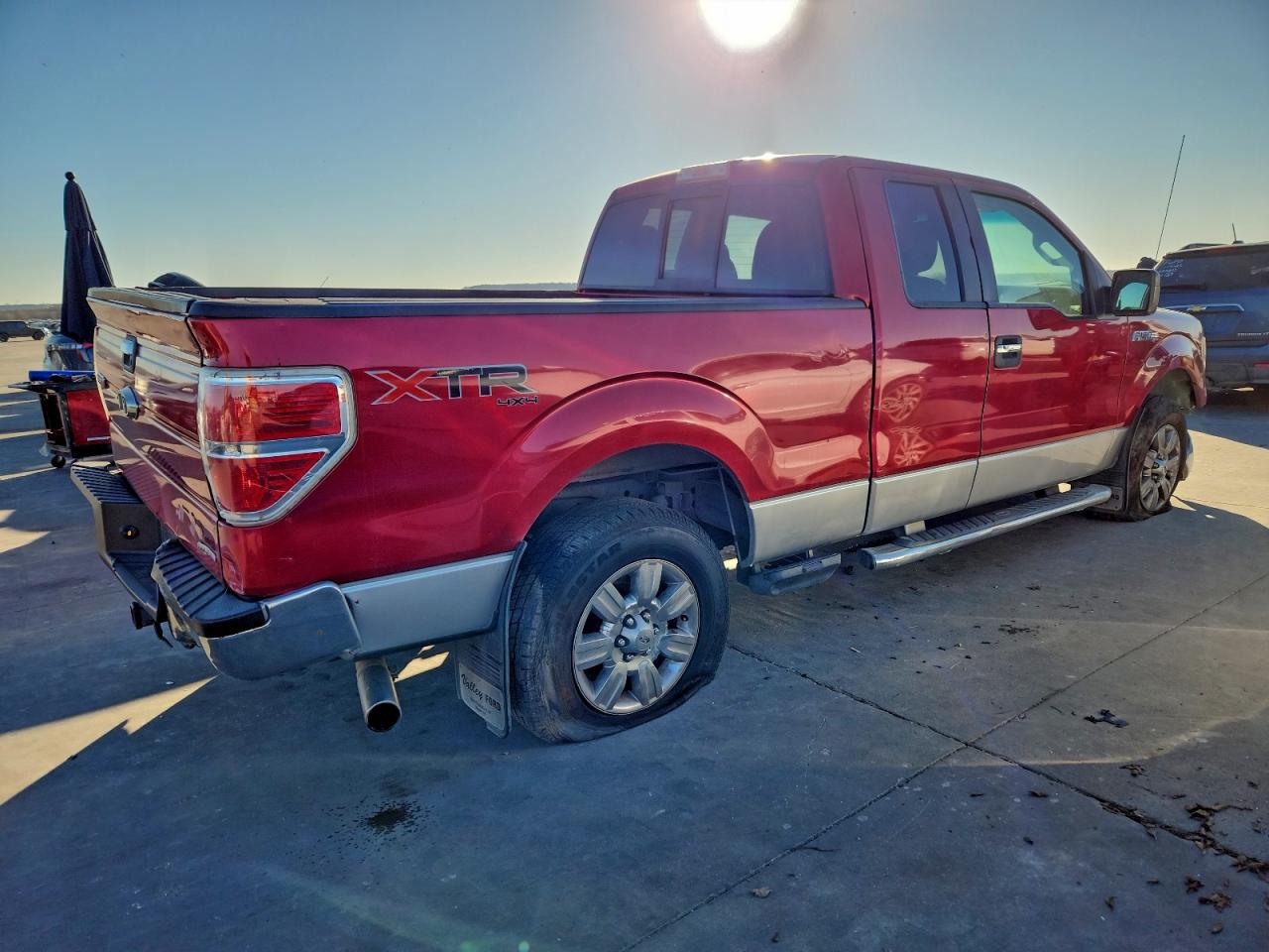 Ford F-150 Super Cab Image 6