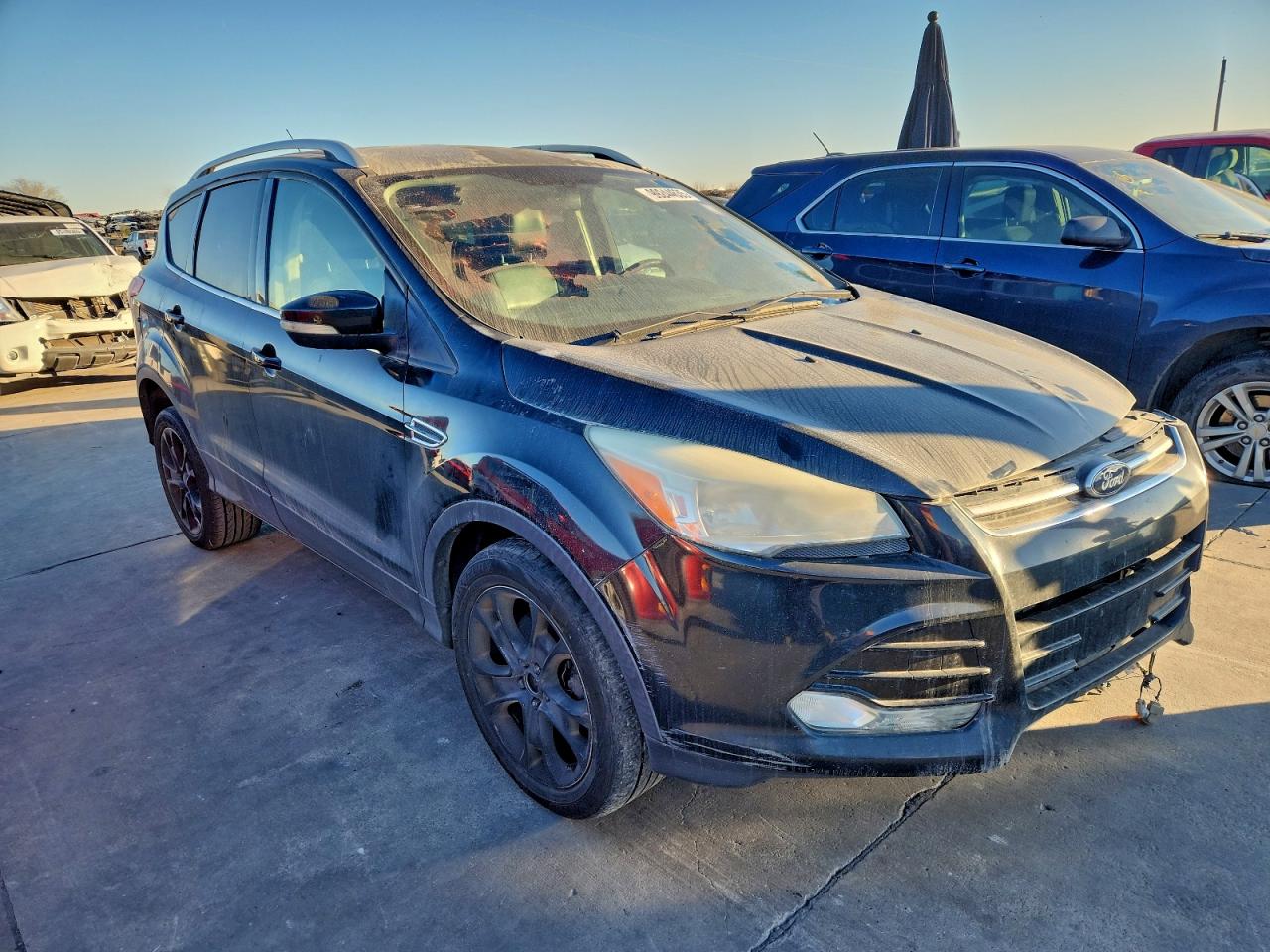 Ford Escape Titanium Image 2