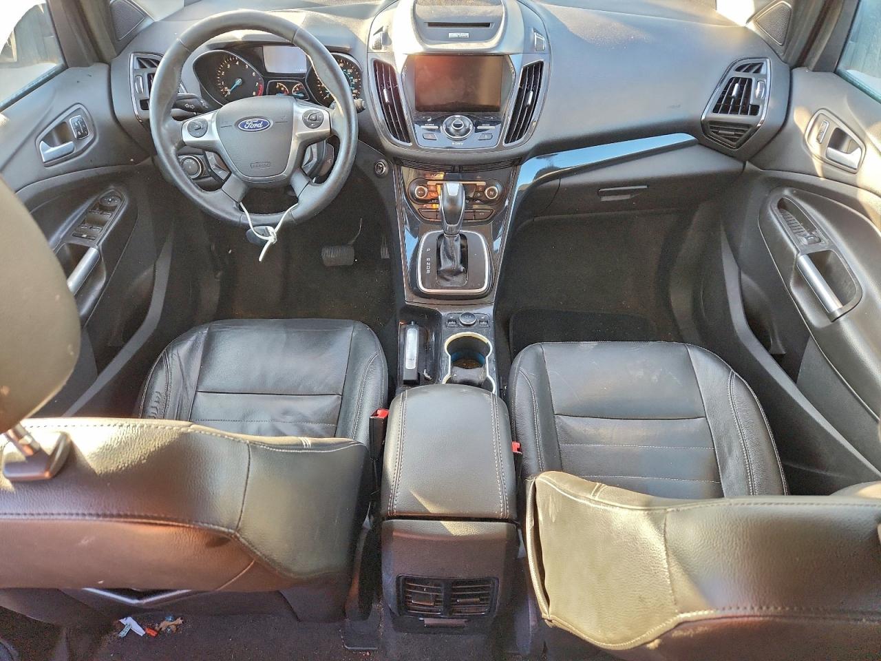 Ford Escape Titanium Image 6