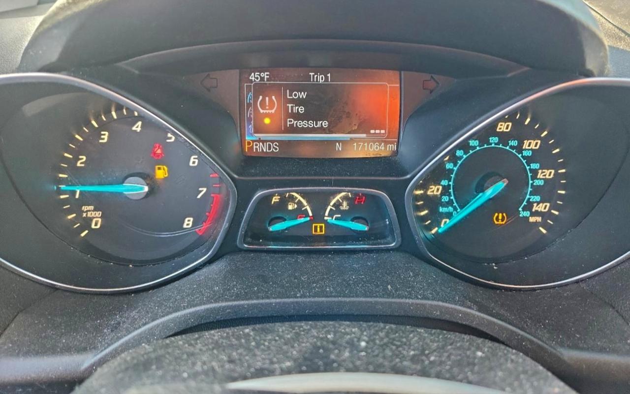 Ford Escape Titanium Image 9