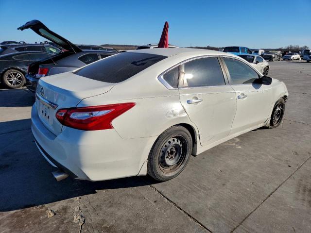 Nissan Altima 2.5 Image 5