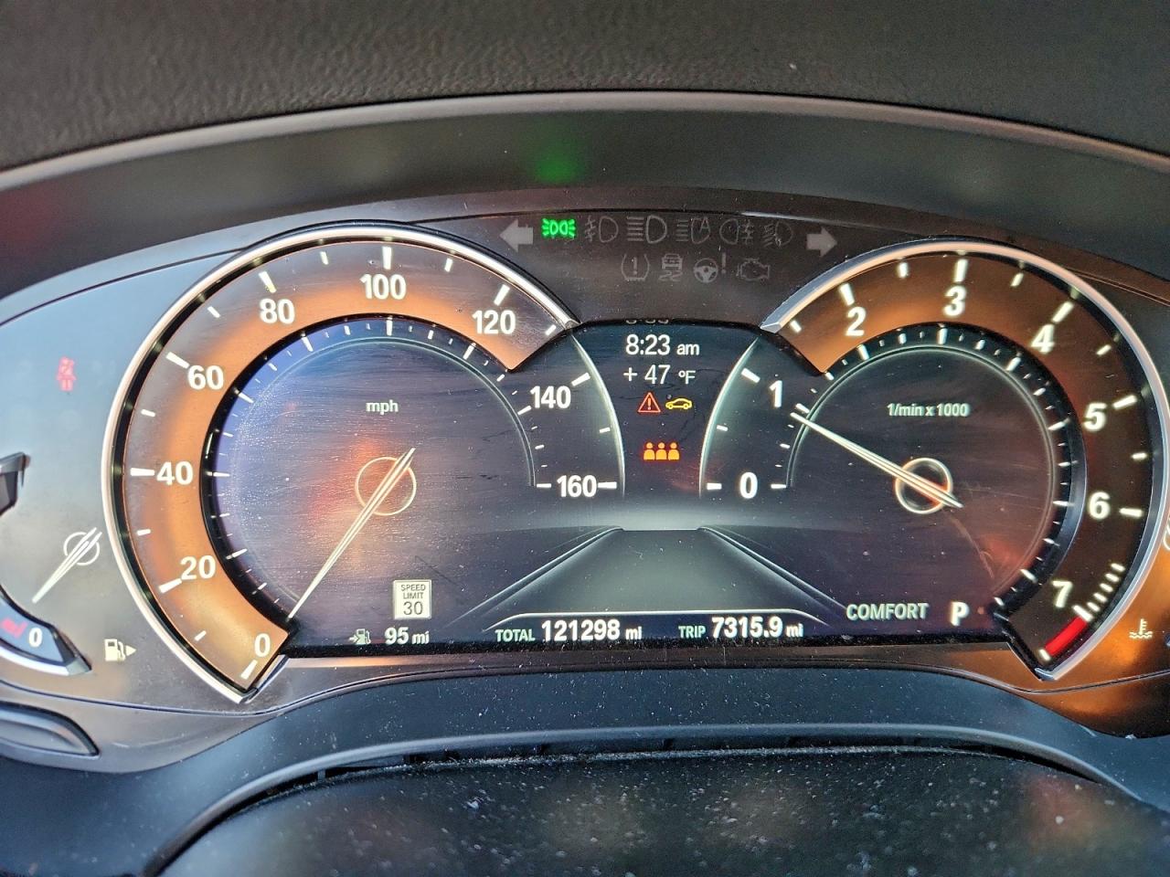 BMW 5 Series Xi Image 11