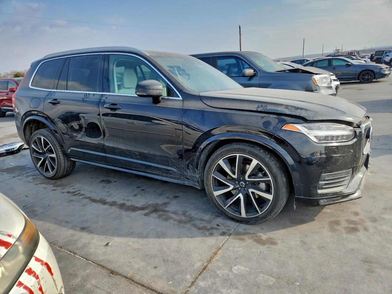 Volvo XC90 T6 Momentum Image 4