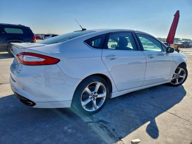 Ford Fusion Se Image 4