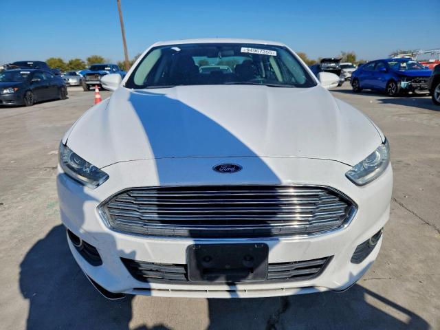 Ford Fusion Se Image 10