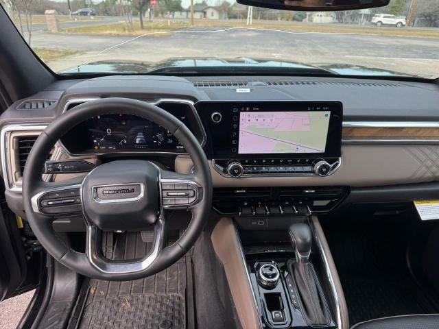 GMC Canyon Denali Image 7