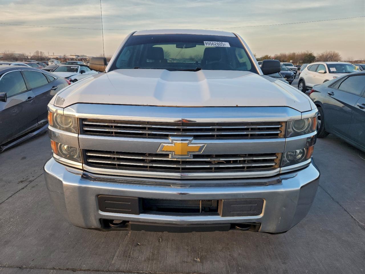 Chevrolet Silverado C2500 Heavy Duty Image 7