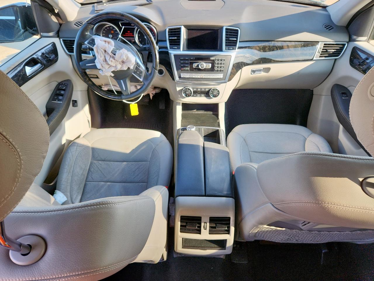 Mercedes-Benz M-Class 350 Image 10