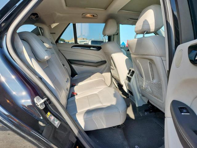 Mercedes-Benz M-Class 350 Image 3