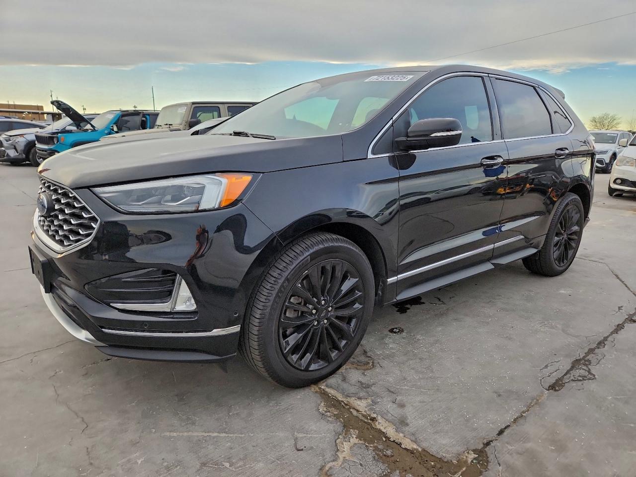 Ford Edge Titanium Image 1