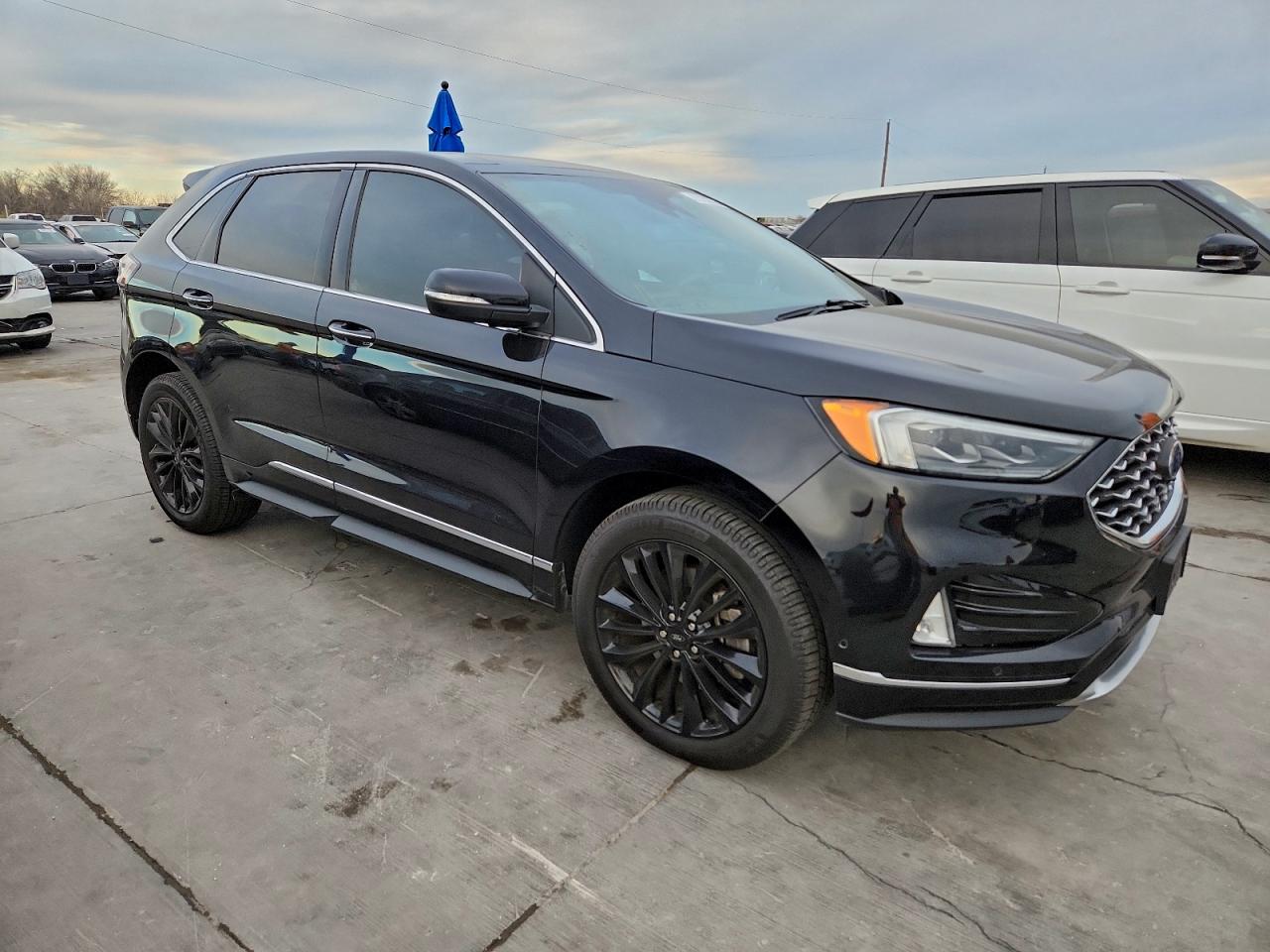 Ford Edge Titanium Image 2