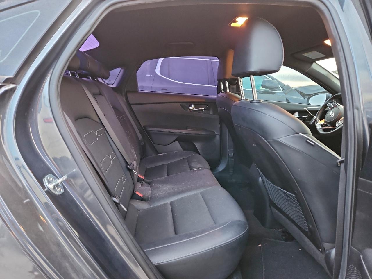 Kia Forte Gt Line Image 9