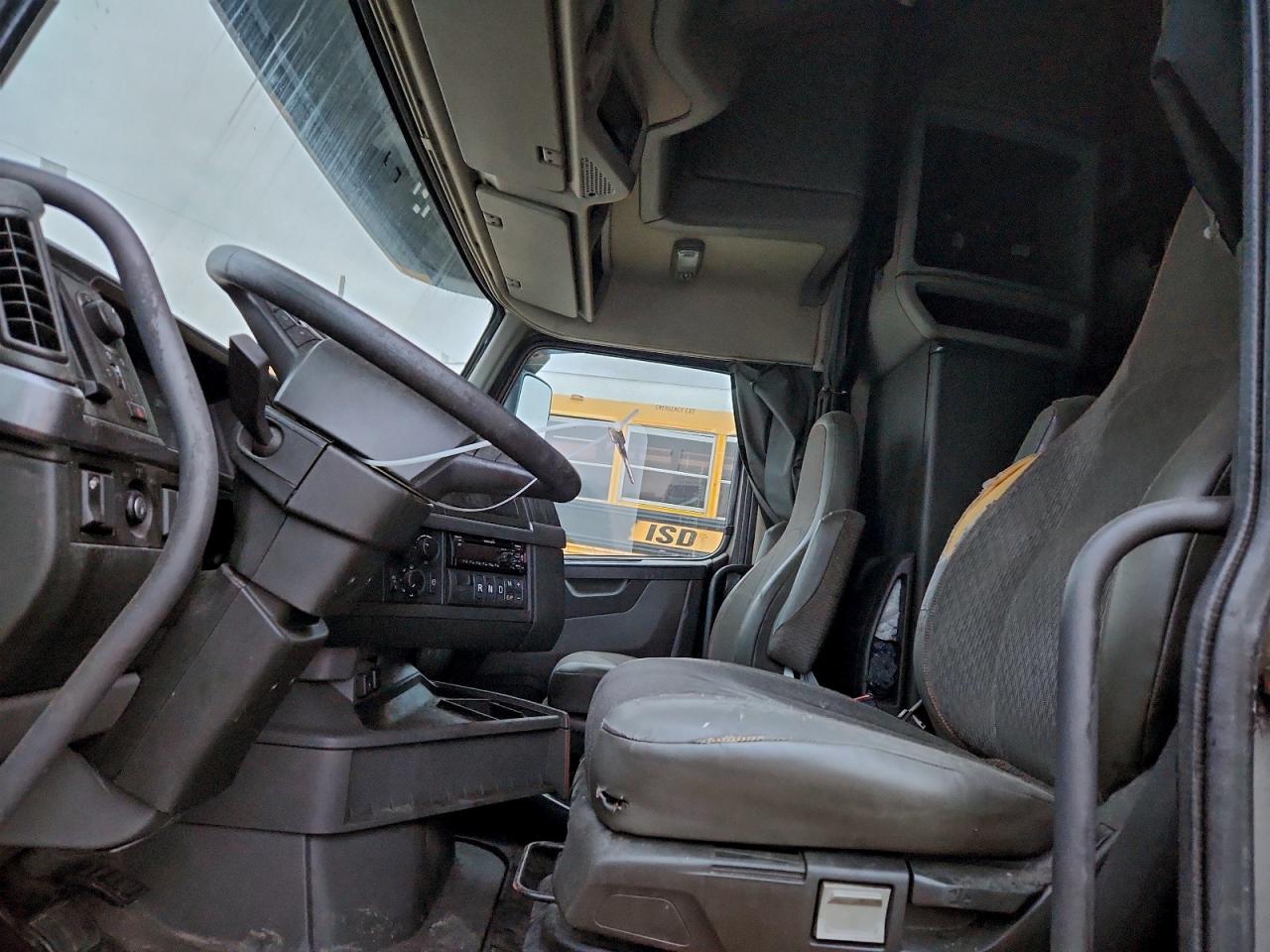 Volvo Vnl Vnl Image 3