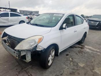  Salvage Nissan Versa
