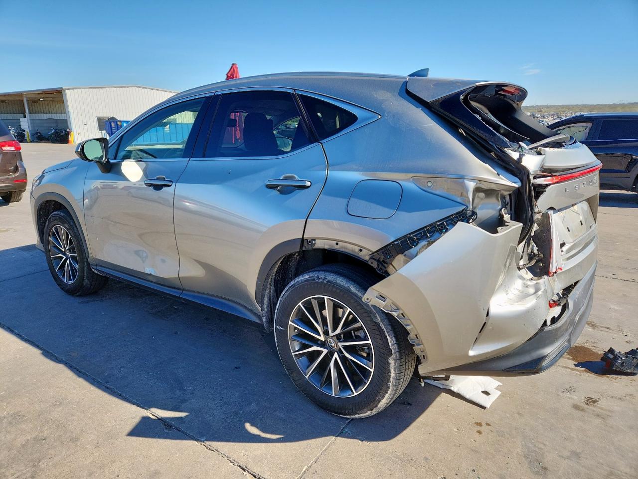 Lexus NX 250 Image 8