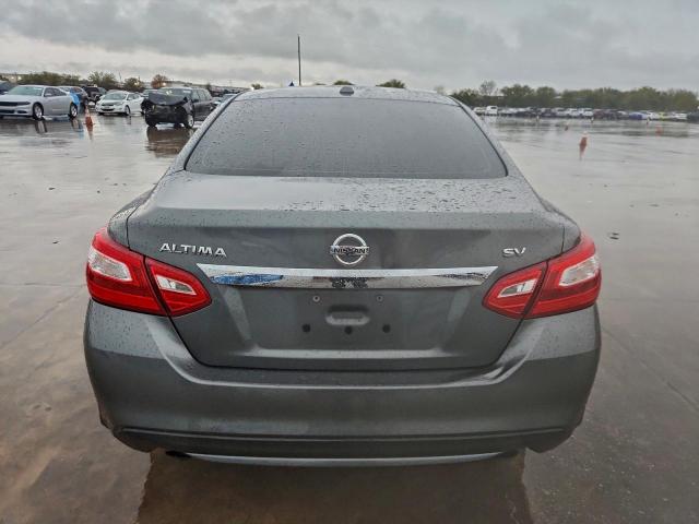 Nissan Altima 2.5 Image 2