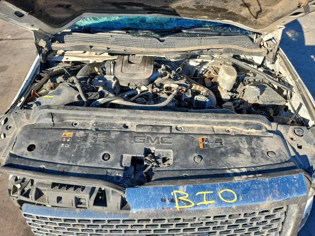 GMC Sierra K2500 Denali Image 7