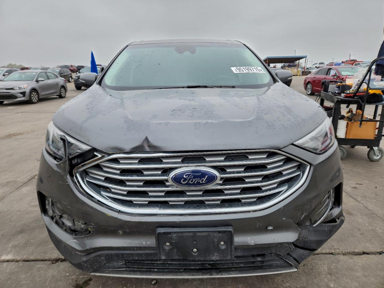 Ford Edge Titanium Image 4