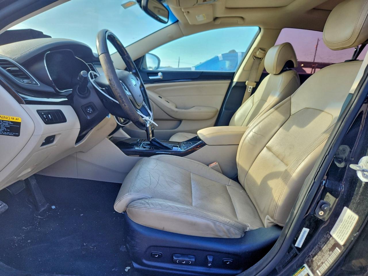 Kia Cadenza Premium Image 3