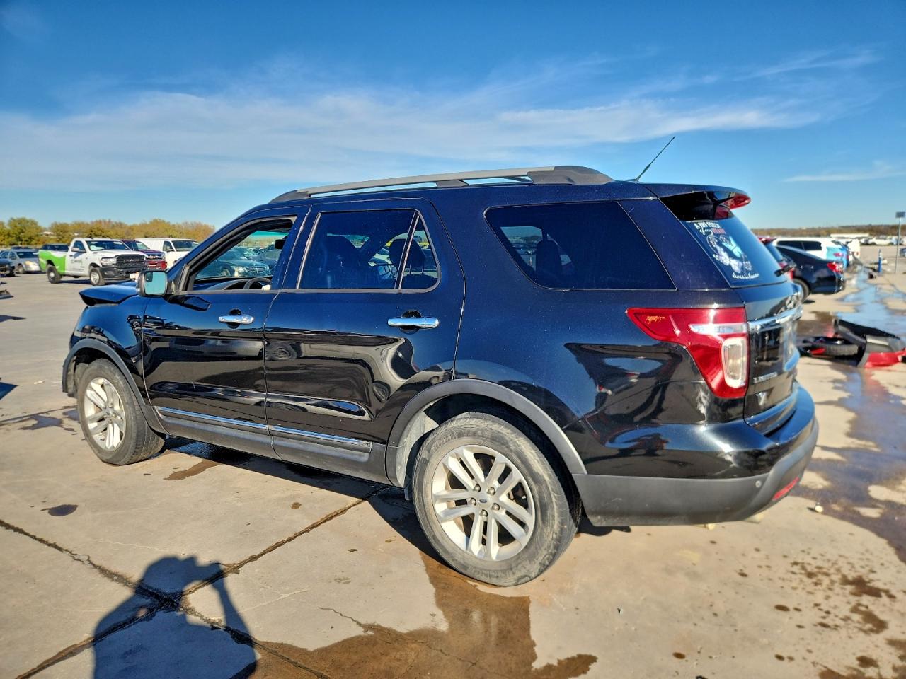 Ford Explorer Limited Image 12