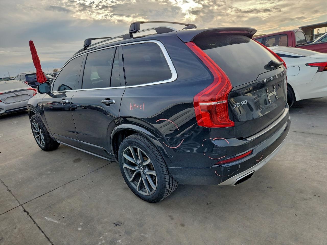 Volvo XC90 T6 Image 5