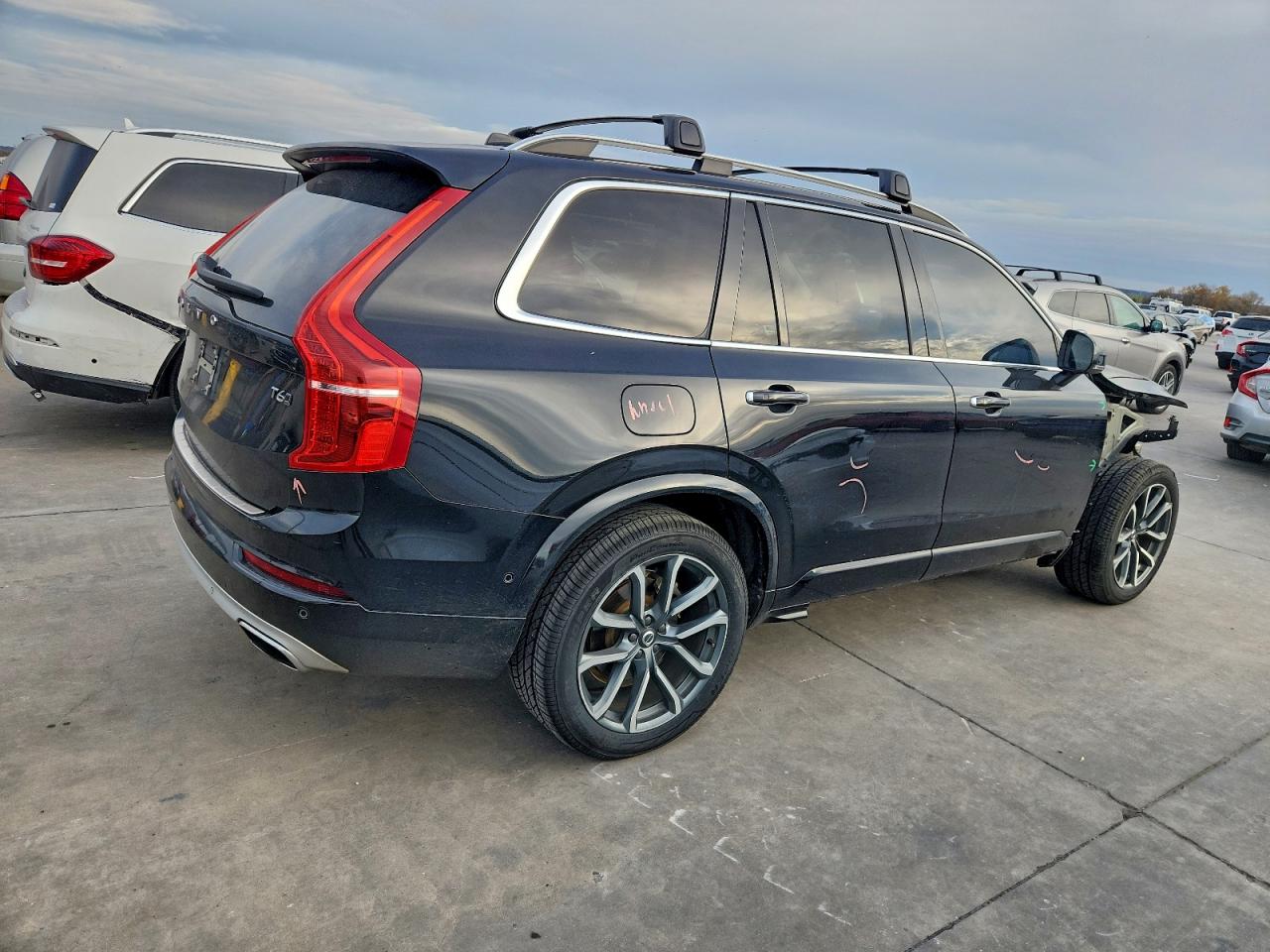 Volvo XC90 T6 Image 6