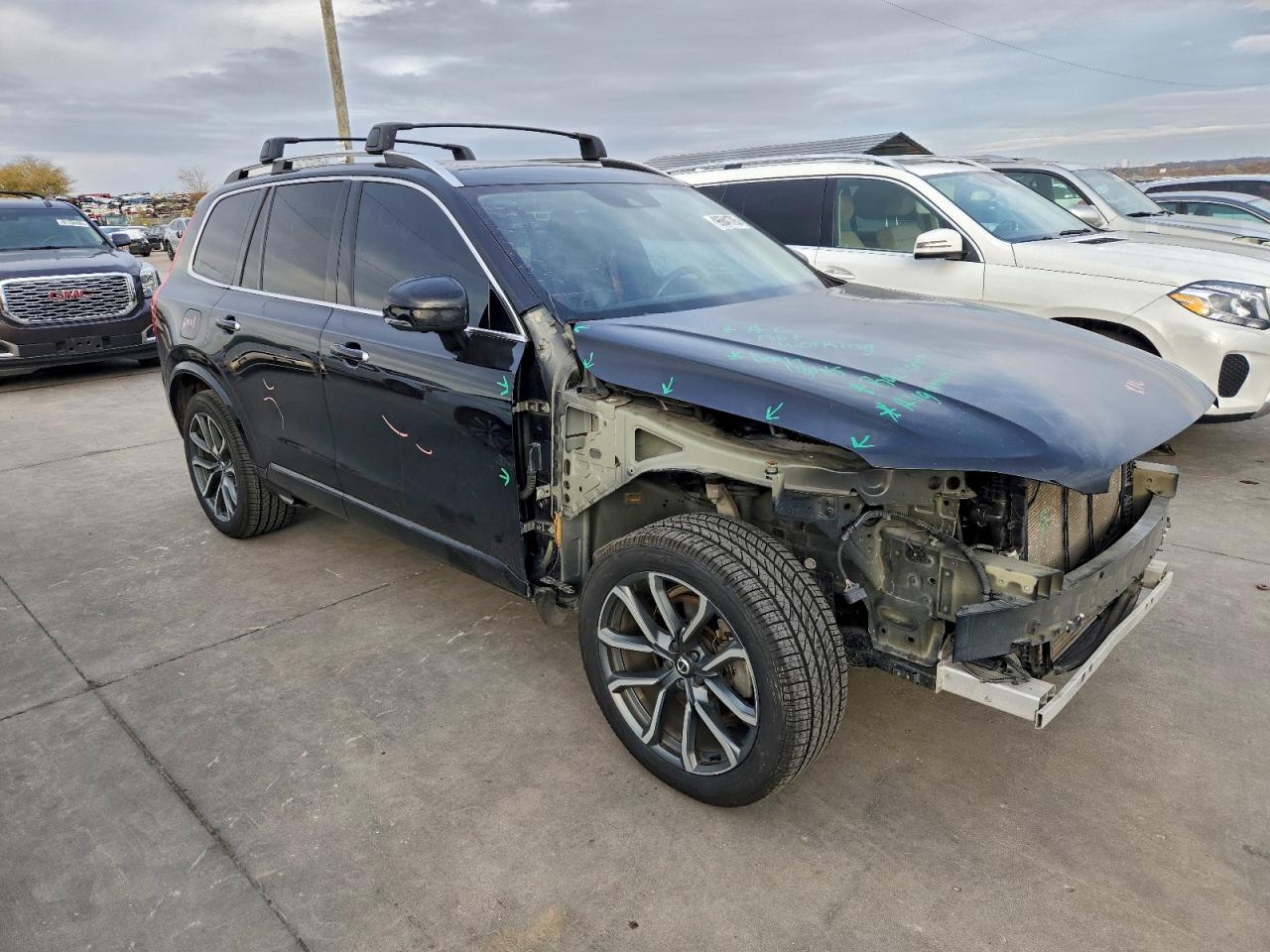 Volvo XC90 T6 Image 3