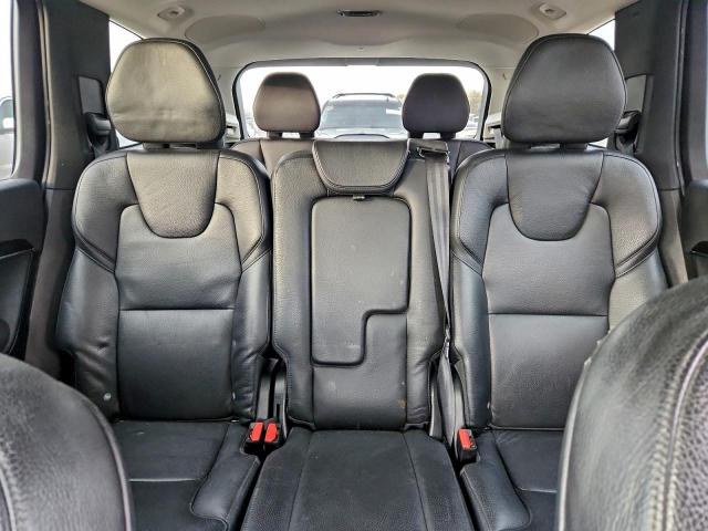 Volvo XC90 T6 Image 12