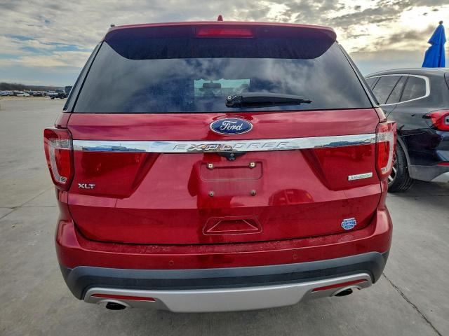 Ford Explorer Xlt Image 10